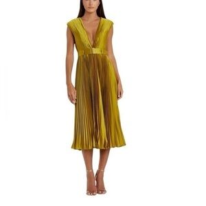 MAC DUGGAL PLEATED CAP SLEEVE BELTED A-LINE MIDI IN CHARTREUSE | Sz 14